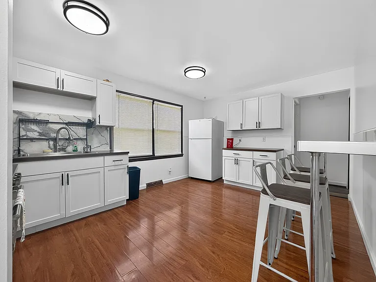 1705 E Granet Ave — Photo 8