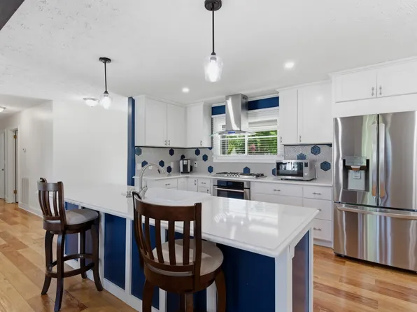 105 Brooklawn Dr, White House, TN 37188