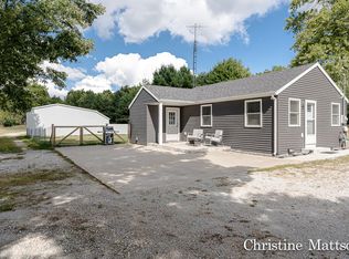 1424 Duck Lake Rd, Muskegon, MI 49445