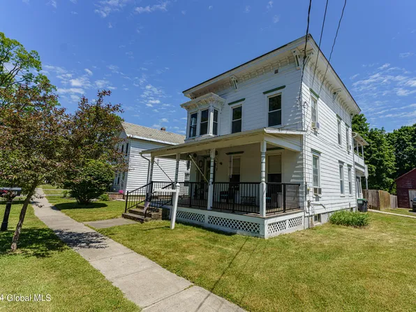 76 Pleasant Avenue, Schaghticoke, NY 12154