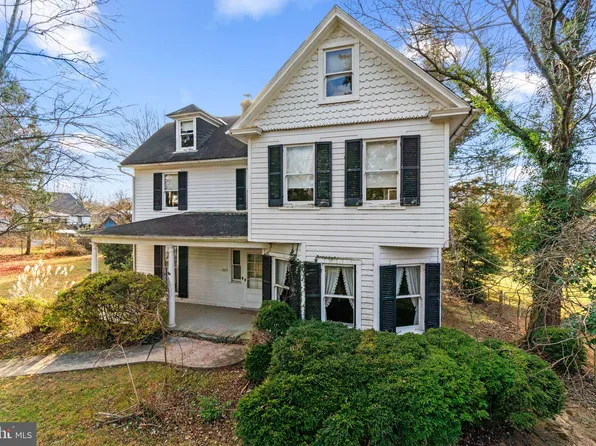 205 Church Ln, Baltimore, MD 21208