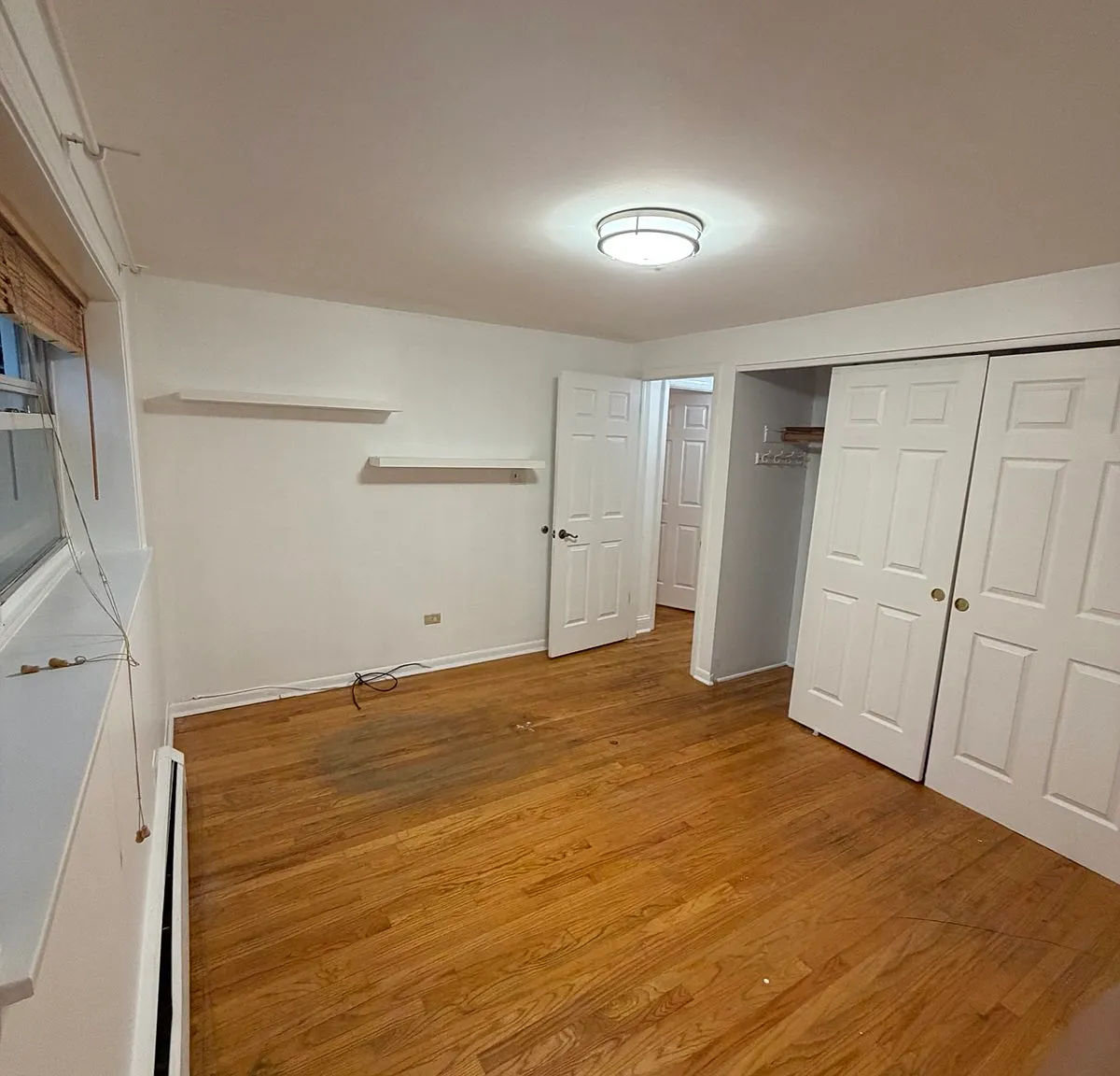 2 bed, 950 sqft, $1,900 — Photo 3