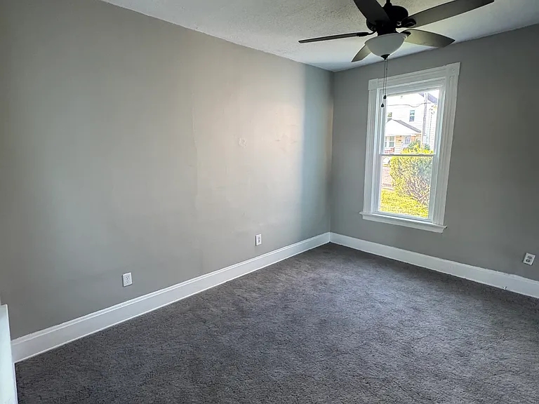 201 Gordon Ave — Photo 11