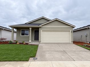 663 Minnesota St, Lebanon, OR 97355