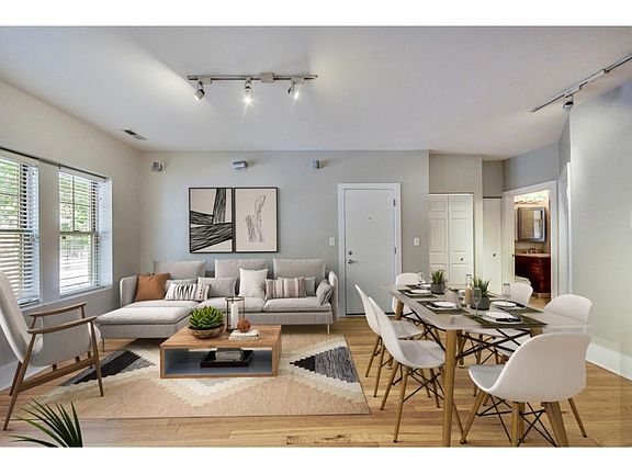 4th image of 3418 N Wolcott Ave #1