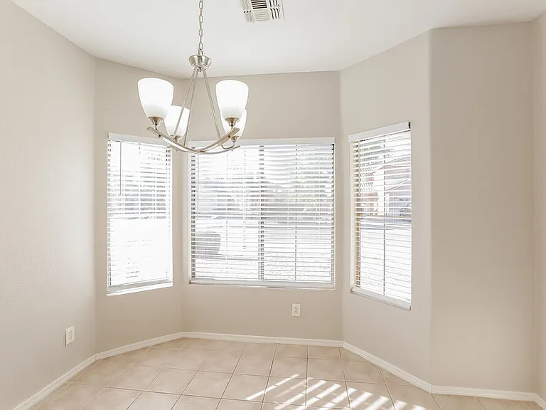 6412 W Hilton Ave — Photo 7