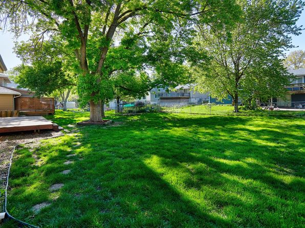 9774 Colby Ave, Clive, IA 50325