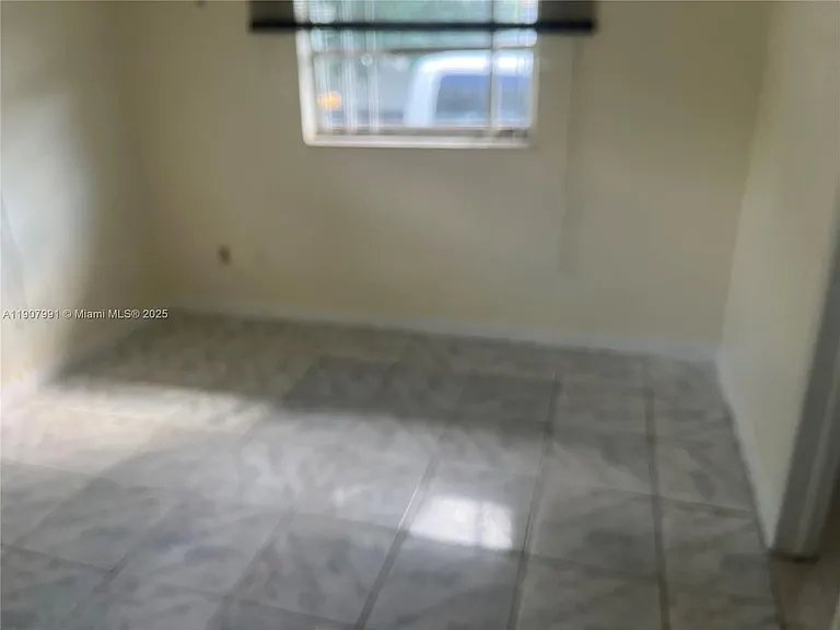 15812 NW 39th Ct #15812 — Photo 8
