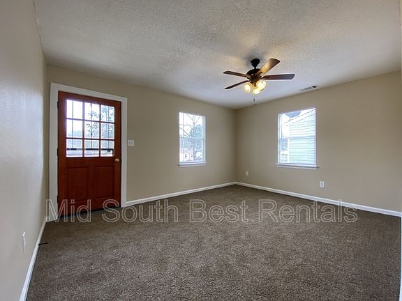 2nd image of 4523 Suncrest Dr