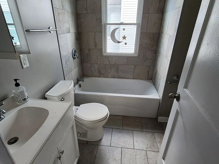 2623 Hampshire Rd #2 — Photo 8