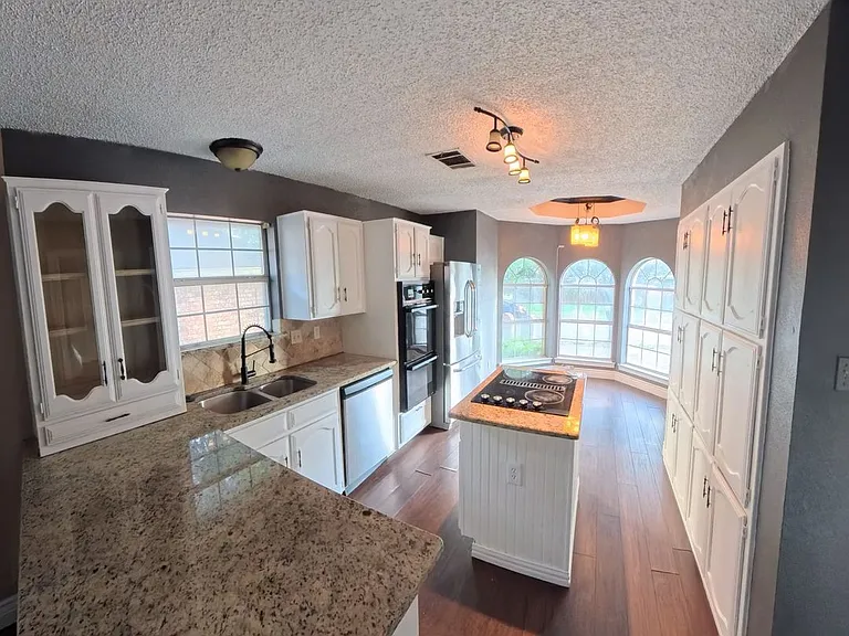 1454 Cromwell Ct — Photo 5