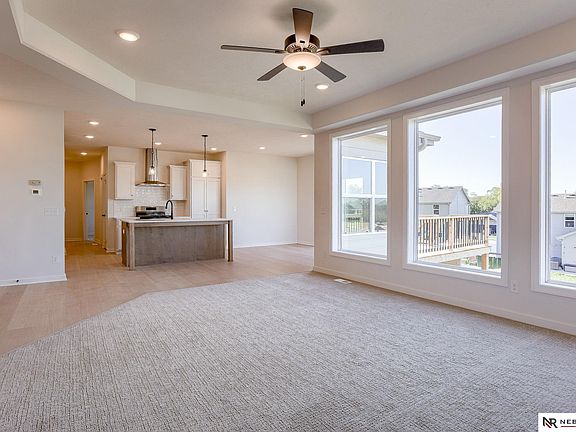 5th image of 4915 Helwig Ave
