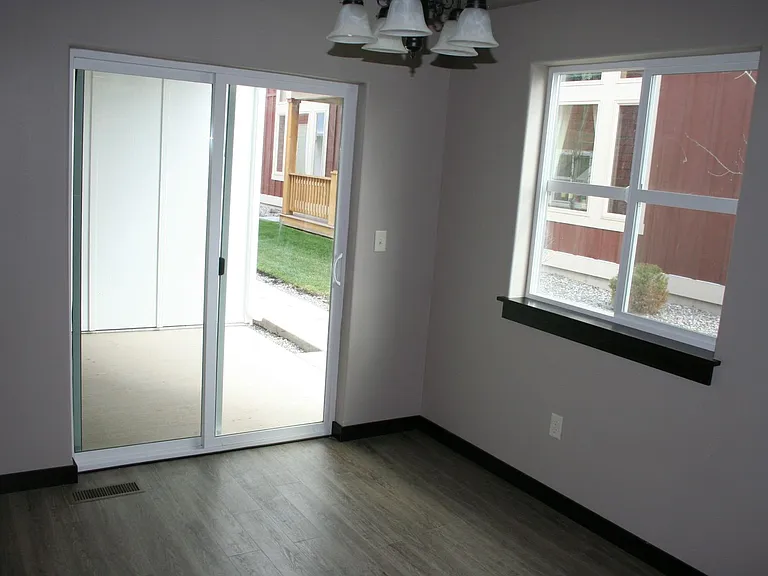 2282 Gallatin Green — Photo 15