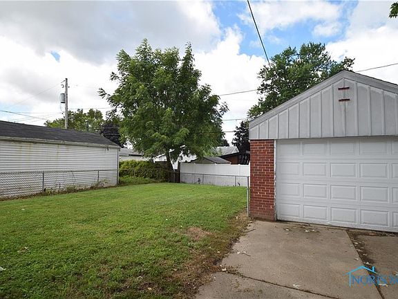 5th image of 5129 Hallgate Ave
