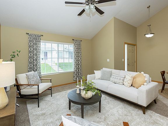2nd image of 2833 Orinoco Ct SW