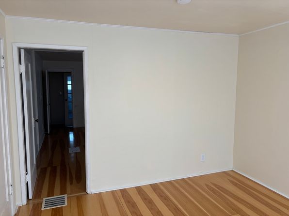 4 bedroom rental in Vancouver — photo 11