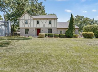 2338 Cheshire Woods Rd, Toledo, OH 43617