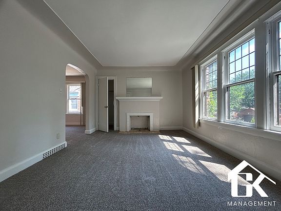 3rd image of 20445 Stratford Rd