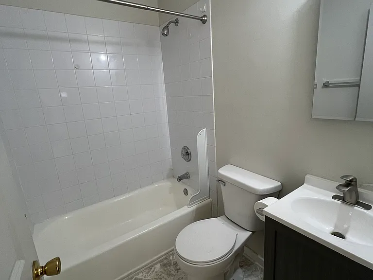 850 Sims Ave #1 — Photo 6