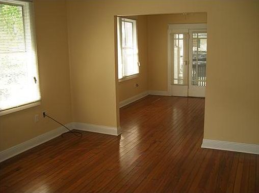 2nd image of 2525 & 27 Nashville Ave #2527