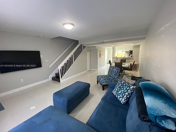 5th image of 390 NW 86th Pl #2072