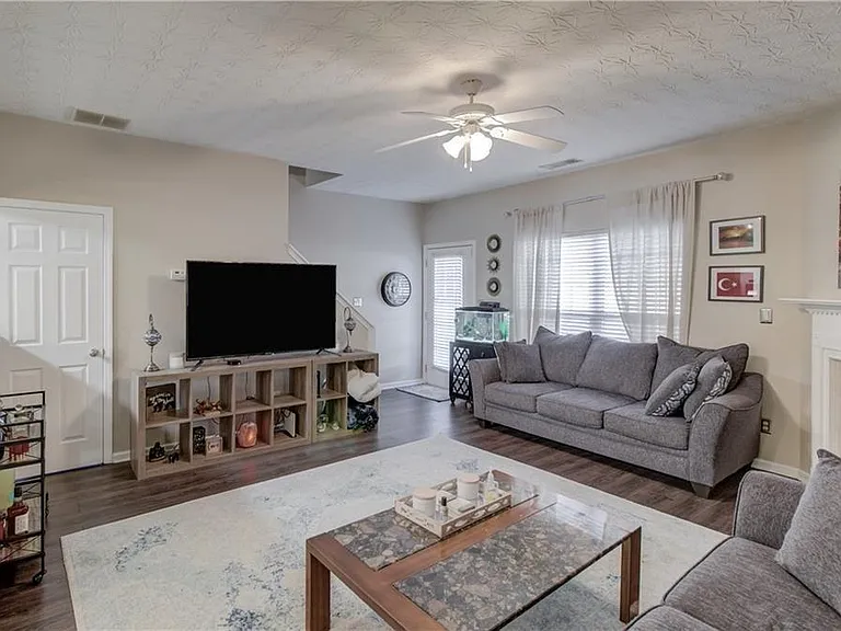 2230 Hawks Bluff Trl — Photo 12