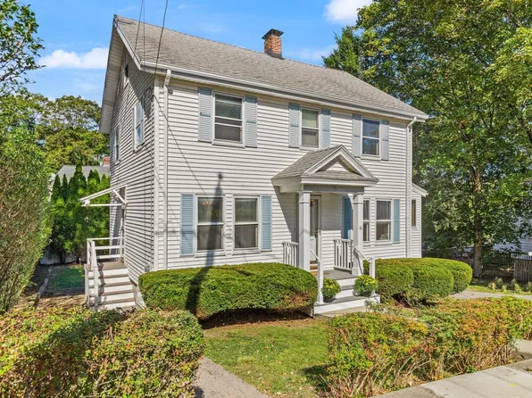 16 Suffolk St, Medford, MA 02155