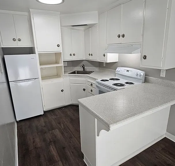 Arden Fair Apartments — Photo 3