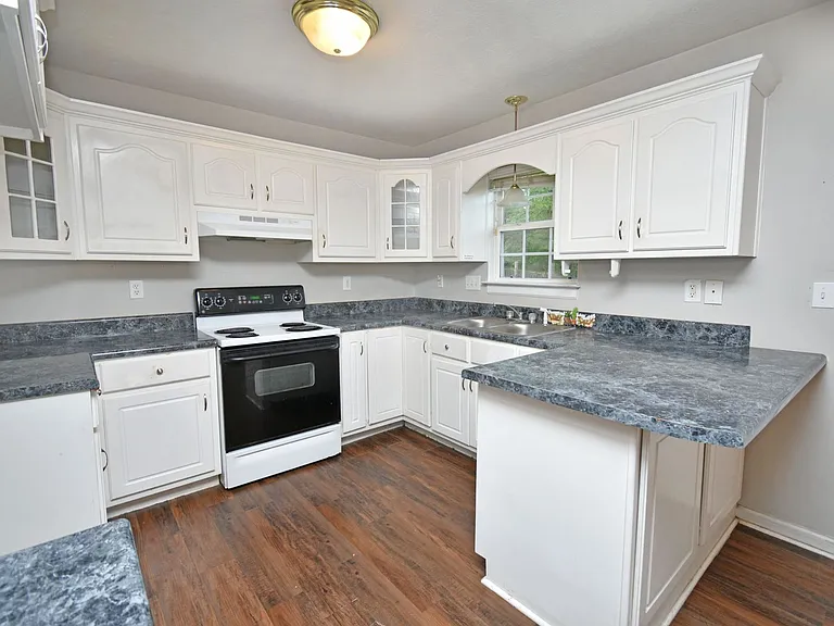 3544 Mutimer Dr — Photo 9
