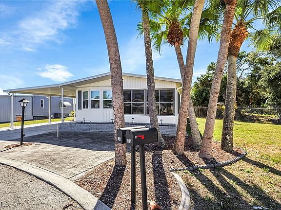 2nd image of 366 Middlecoff Ct
