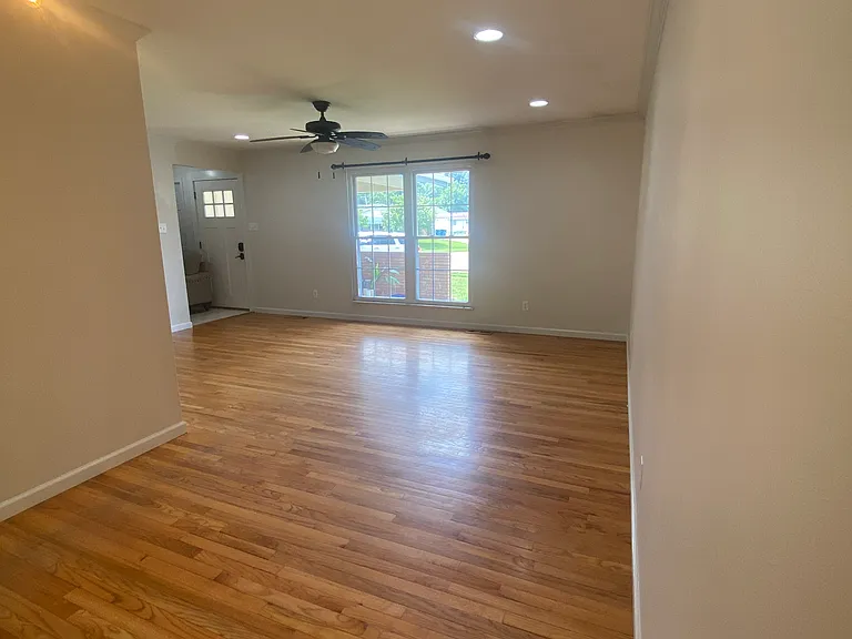 2310 Wesbriar Ct — Photo 8