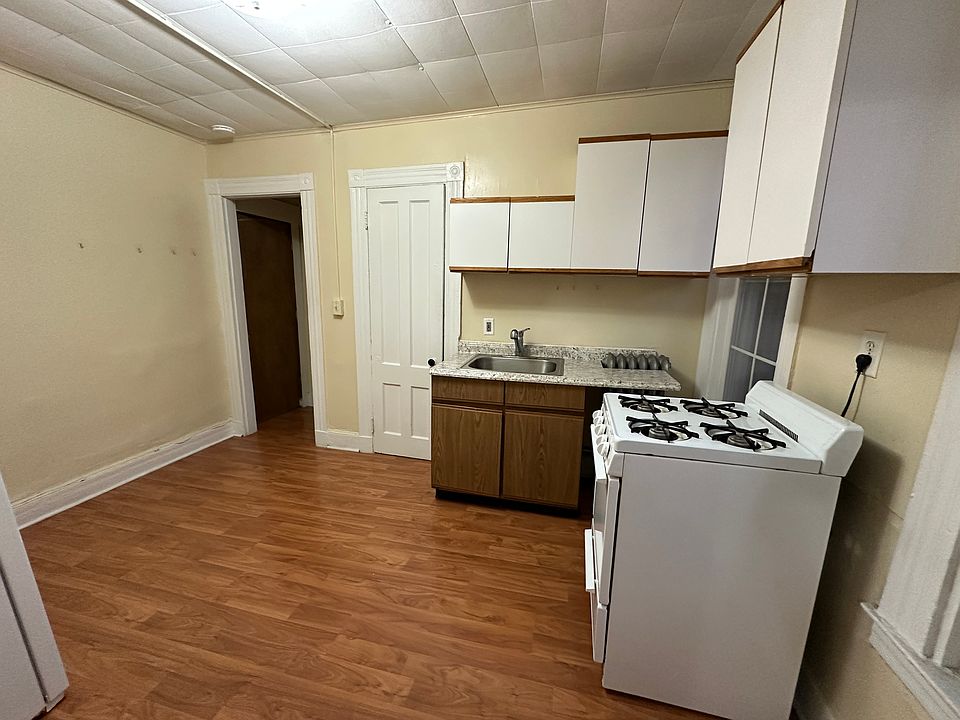 1st image of 340 Orange St #7A