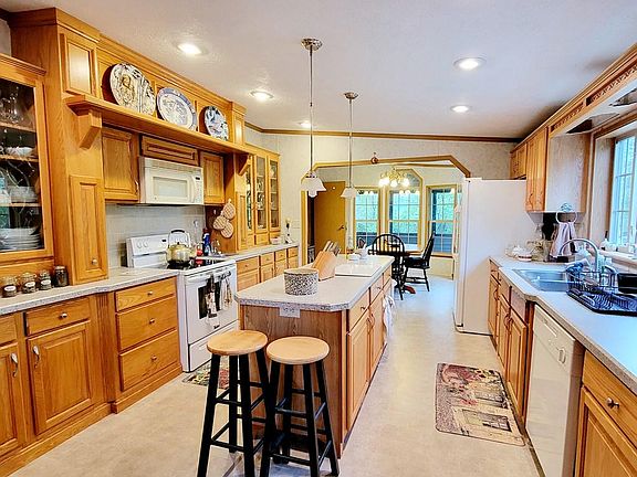 5th image of 7778 River Hill Ln