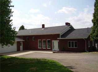 1047 Temple Rd, Aliquippa, PA 15061