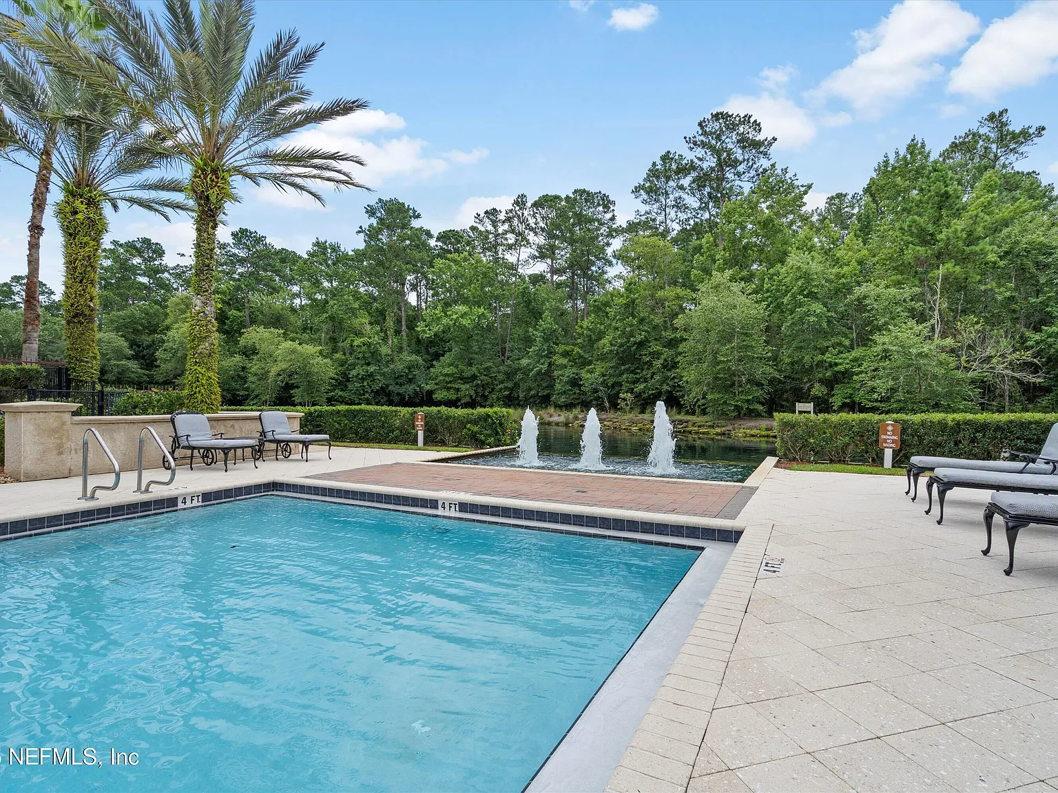 2 bed, 2.0 bath, 1329 sqft, $3,300 — Photo 2