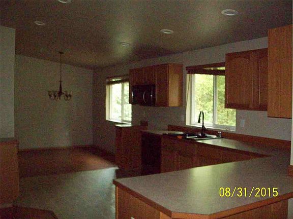 4th image of 170 E McLane Dr