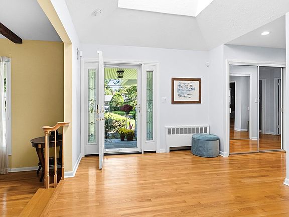 4th image of 49 Salem Ridge Drive