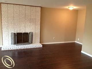 3rd image of 18418 Hilton Dr