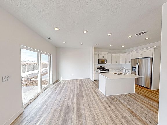 family area looking into dining