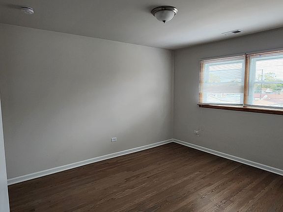 4th image of 6504 W Diversey Ave