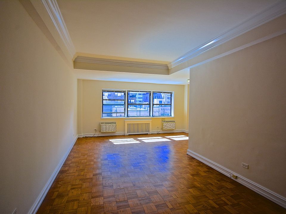 1st image of 225 E 70th St APT 10D