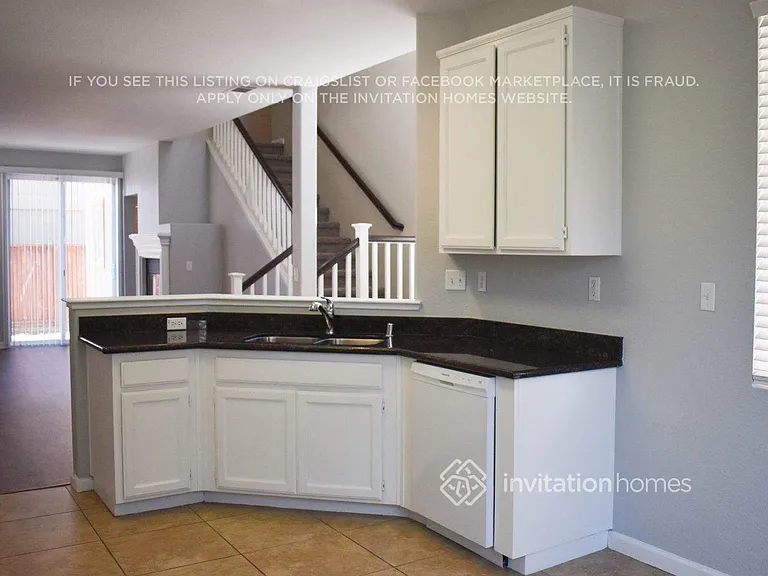 1866 Leaning Oak Dr — Photo 6