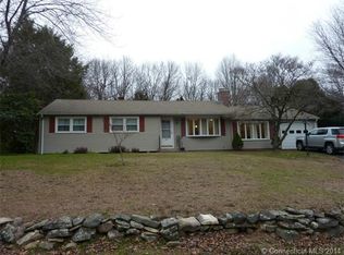 12 Meadow Ln, Prospect, CT 06712