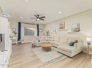 793 W Trellis Rd, San Tan Valley, AZ 85140