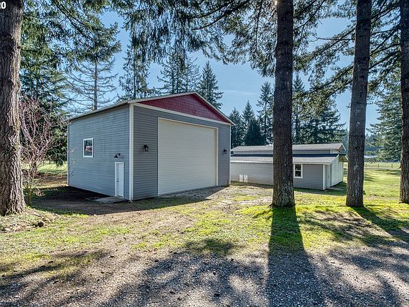 5th image of 21410 NE 174th St