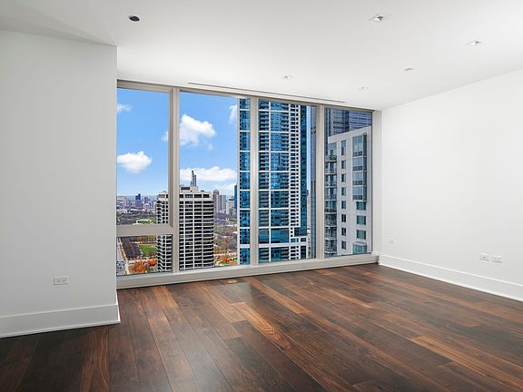 3rd image of 363 E Wacker Dr Unit 3205