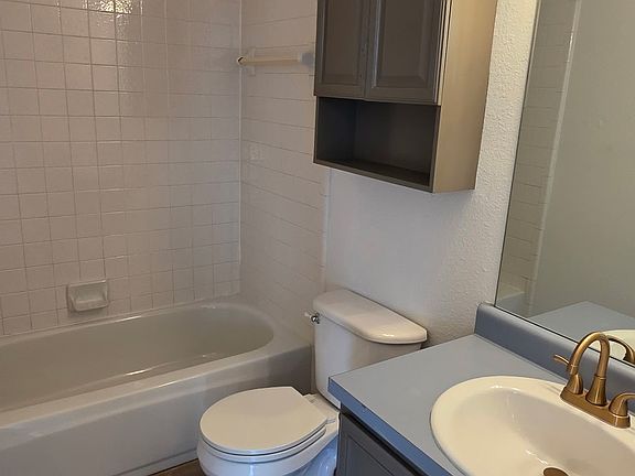 4th image of 4520 Anchor Ct