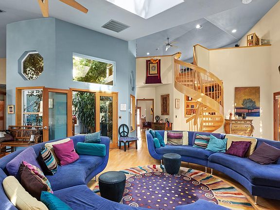 2nd image of 4838 Robertson Avenue
