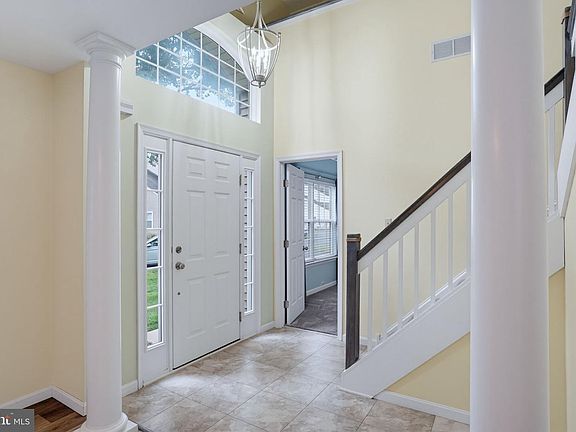 4th image of 35 Lauras Way
