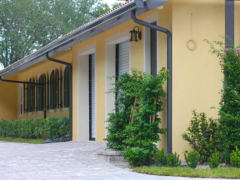 4985 Stables Way — Photo 18